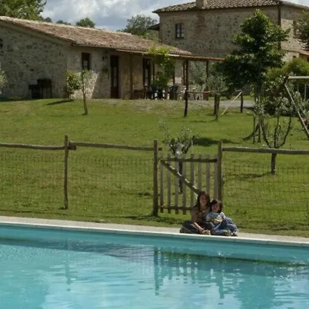 Holiday home Alluring In Citt Della Pieve With Swimming Pool *